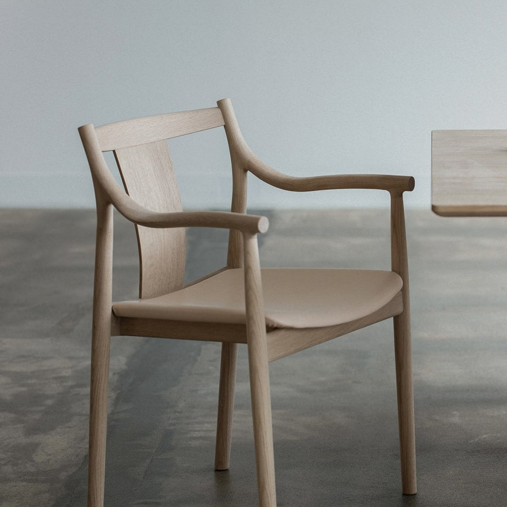 Chaise de salle à manger avec assise en bois