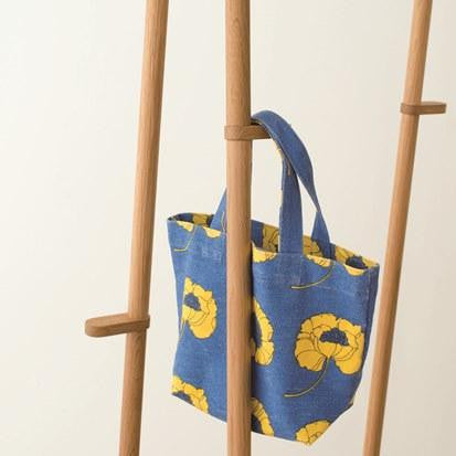 Porte-cintres (peut également servir à ranger des objets)